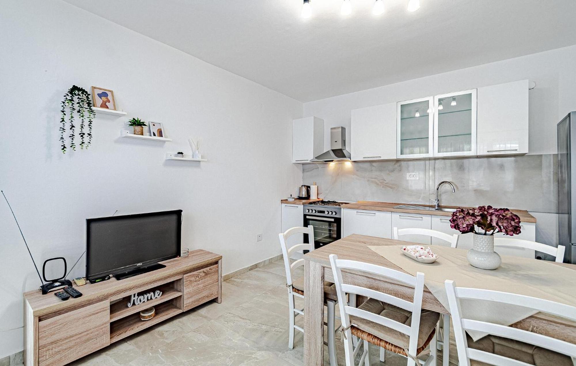 Stunning Home In Crnja Luka With Wifi พริกราดิซา ภายนอก รูปภาพ
